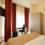 Mhotelsgroup 3* 迪亚诺马里纳