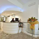 酒店 Mhotelsgroup 迪亚诺马里纳