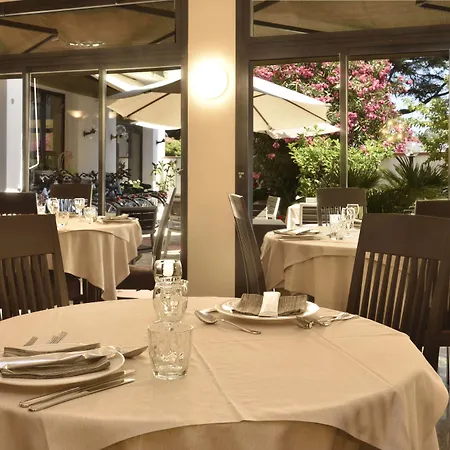 فندق Mhotelsgroup دْيانو مارينا