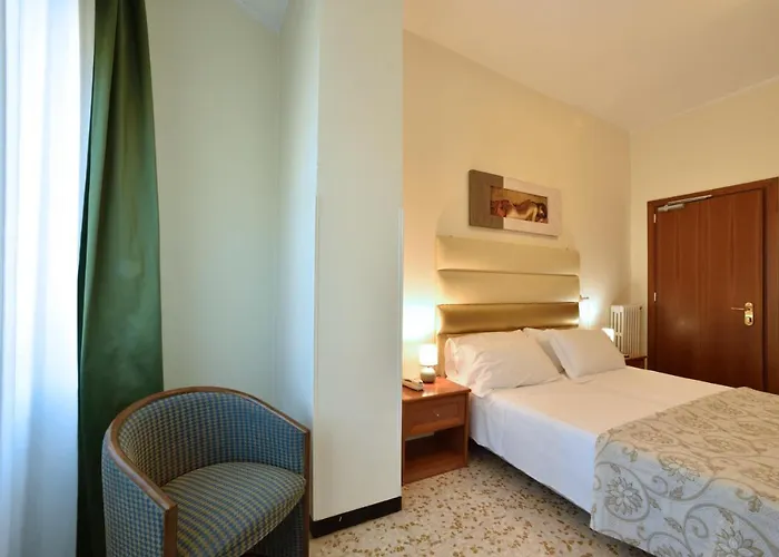 Hotel Mhotelsgroup 3*