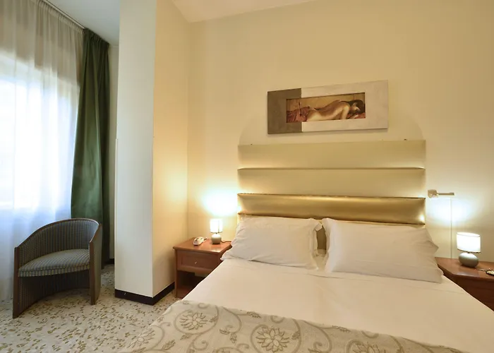 Hotel Mhotelsgroup 3*